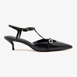 New Larroude Grace Pump In black Pointed Toe Size‎ 9.5 leather heels sandals
